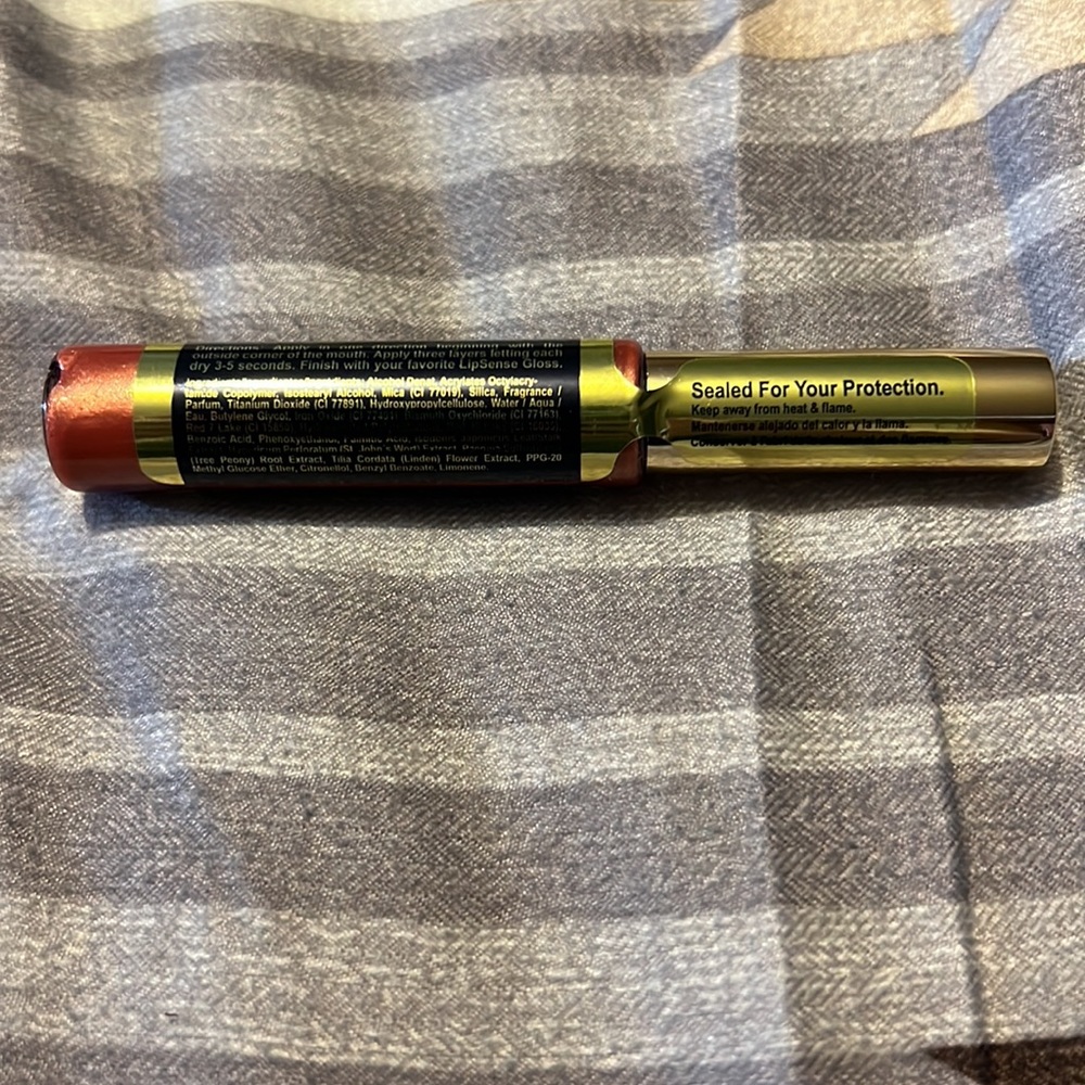Lipsense - Picture 2 of 3